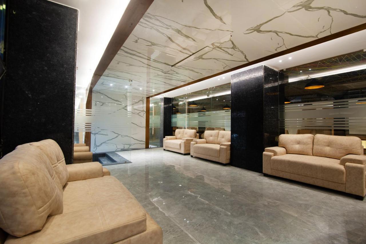 Hotel Stanley By Foxi Group- Near Delhi International Airport นิวเดลี ภายนอก รูปภาพ