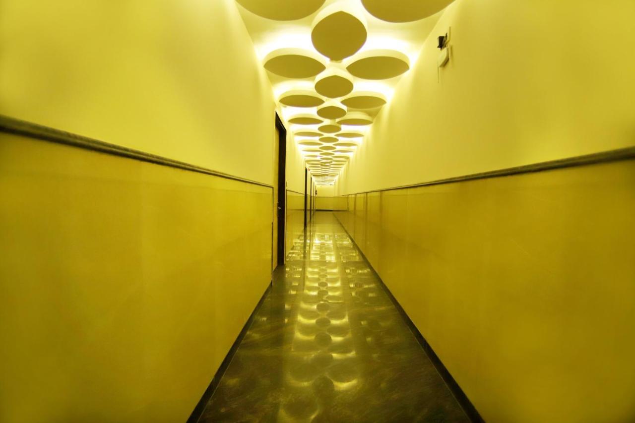 Hotel Stanley By Foxi Group- Near Delhi International Airport นิวเดลี ภายนอก รูปภาพ