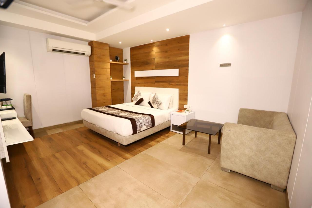 Hotel Stanley By Foxi Group- Near Delhi International Airport นิวเดลี ภายนอก รูปภาพ