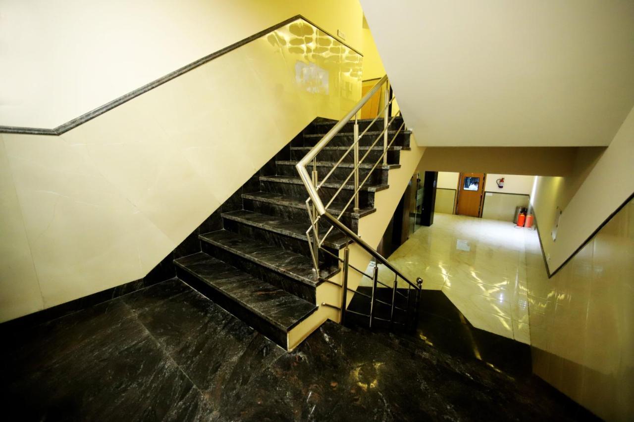 Hotel Stanley By Foxi Group- Near Delhi International Airport นิวเดลี ภายนอก รูปภาพ