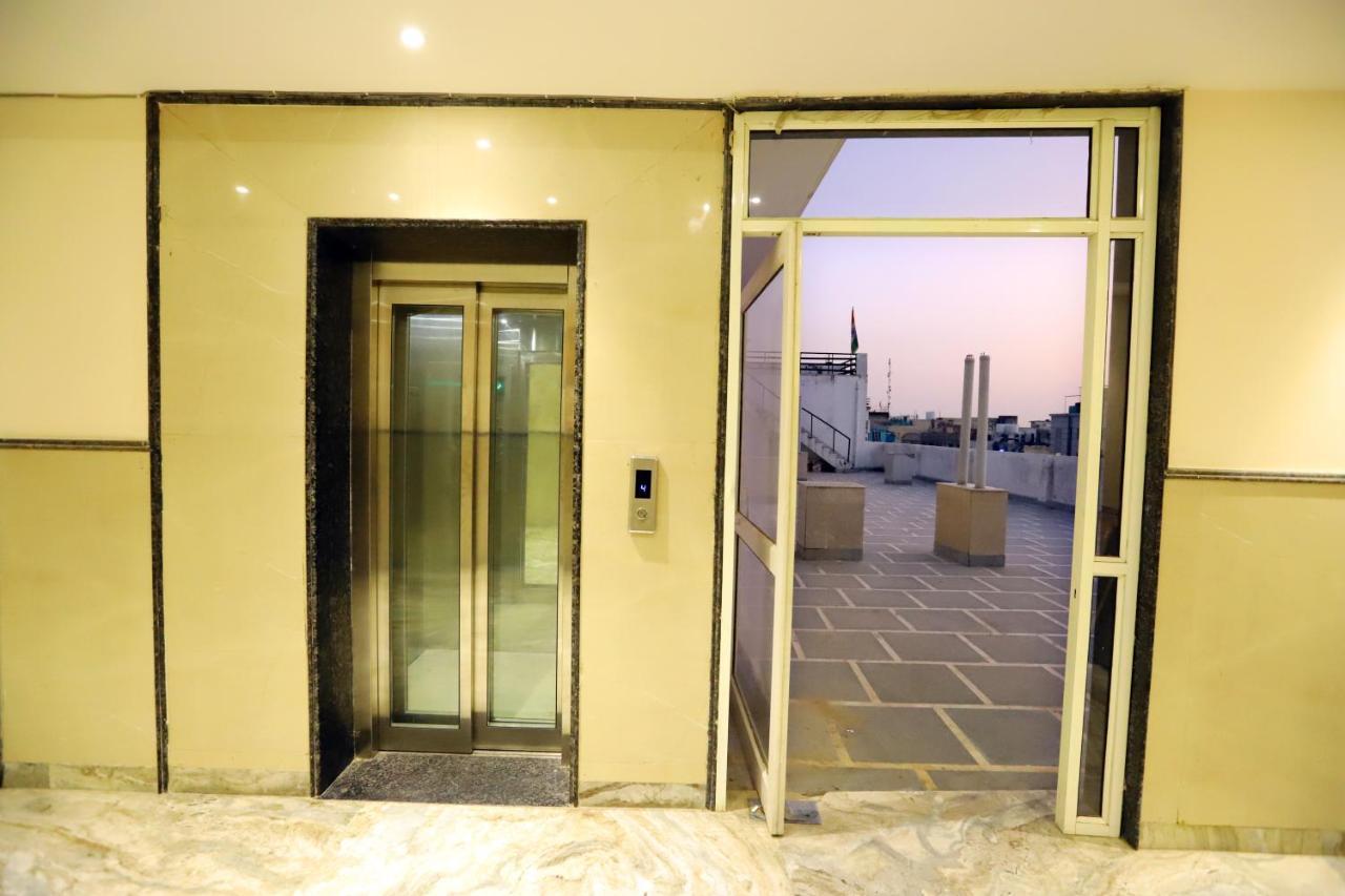 Hotel Stanley By Foxi Group- Near Delhi International Airport นิวเดลี ภายนอก รูปภาพ