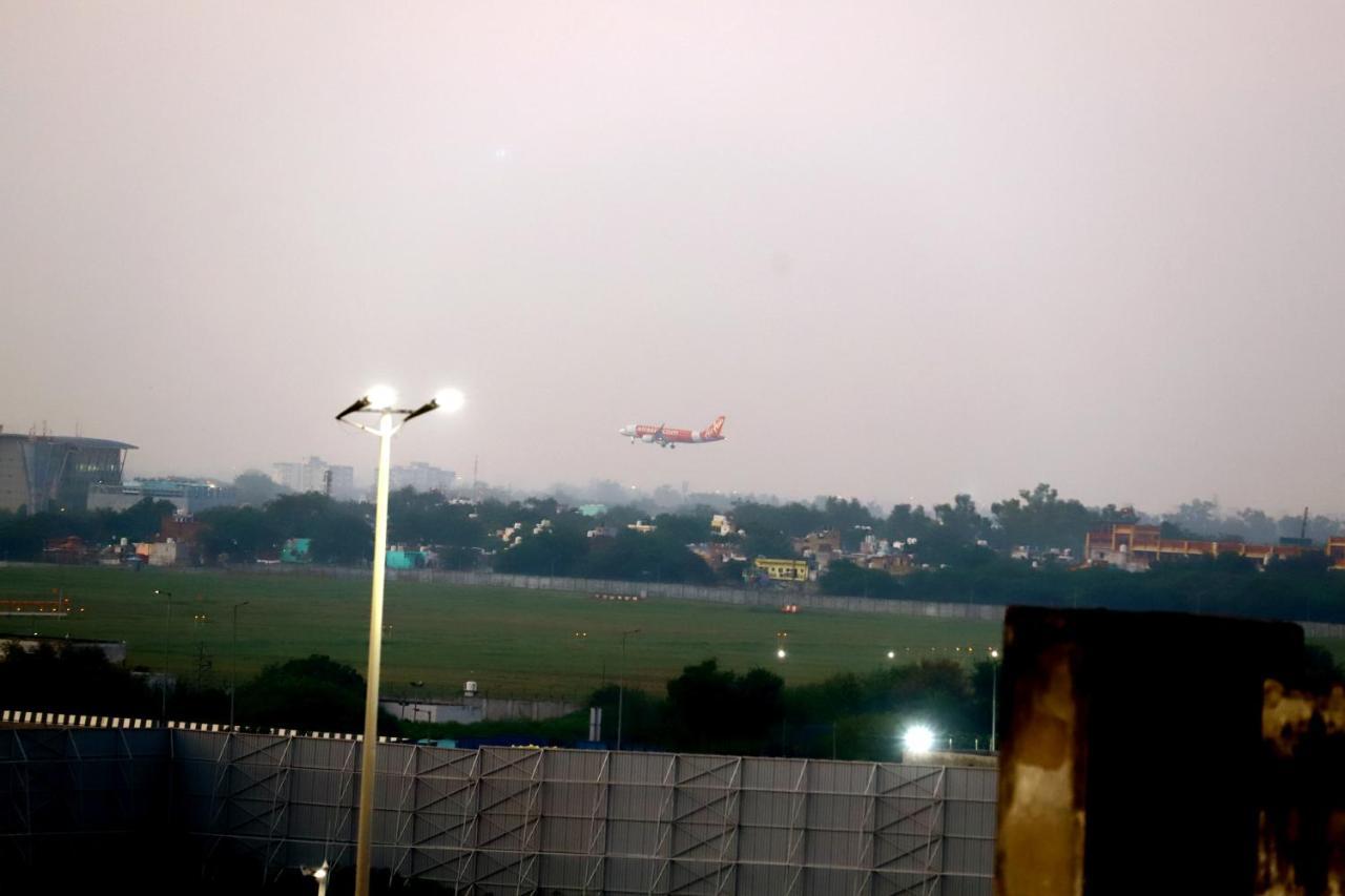 Hotel Stanley By Foxi Group- Near Delhi International Airport นิวเดลี ภายนอก รูปภาพ