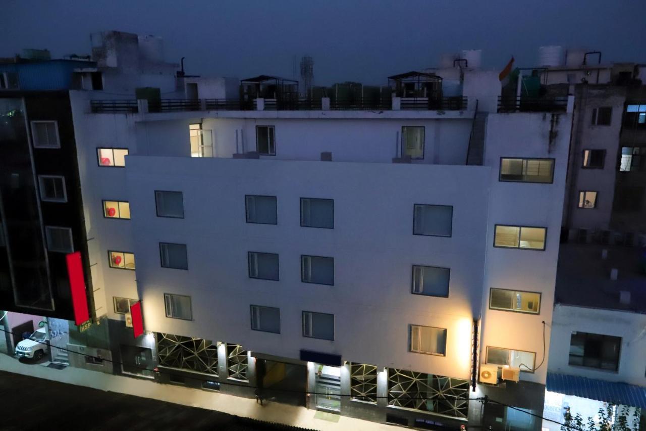 Hotel Stanley By Foxi Group- Near Delhi International Airport นิวเดลี ภายนอก รูปภาพ