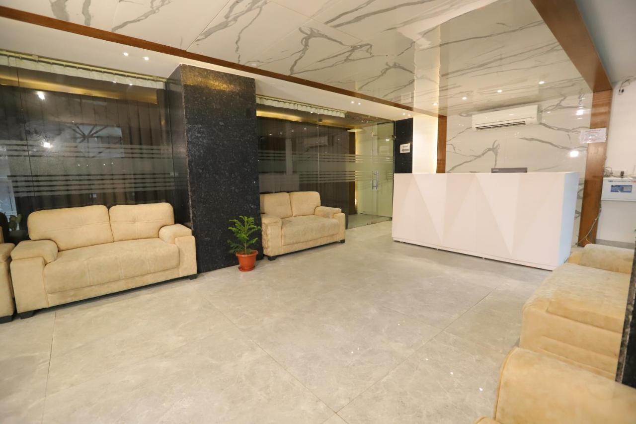 Hotel Stanley By Foxi Group- Near Delhi International Airport นิวเดลี ภายนอก รูปภาพ