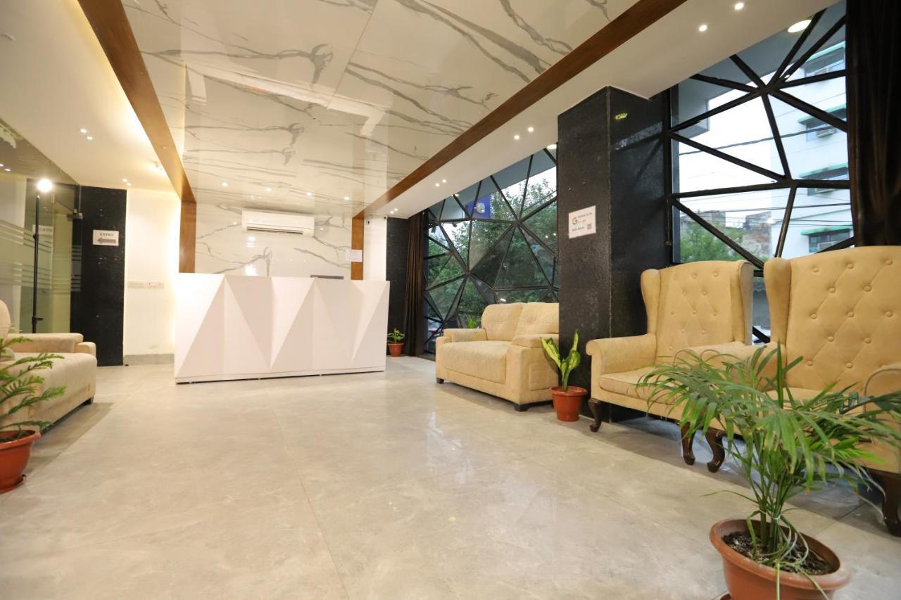 Hotel Stanley By Foxi Group- Near Delhi International Airport นิวเดลี ภายนอก รูปภาพ