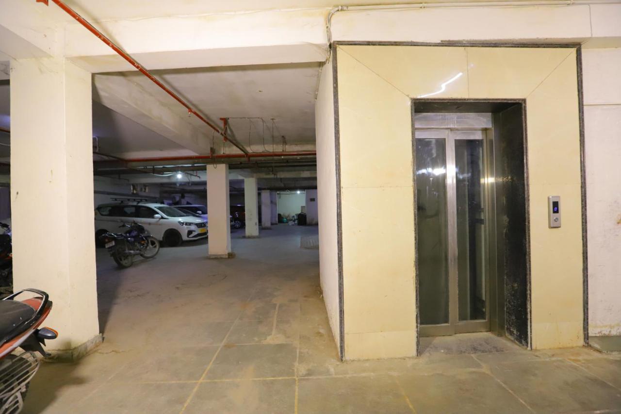 Hotel Stanley By Foxi Group- Near Delhi International Airport นิวเดลี ภายนอก รูปภาพ